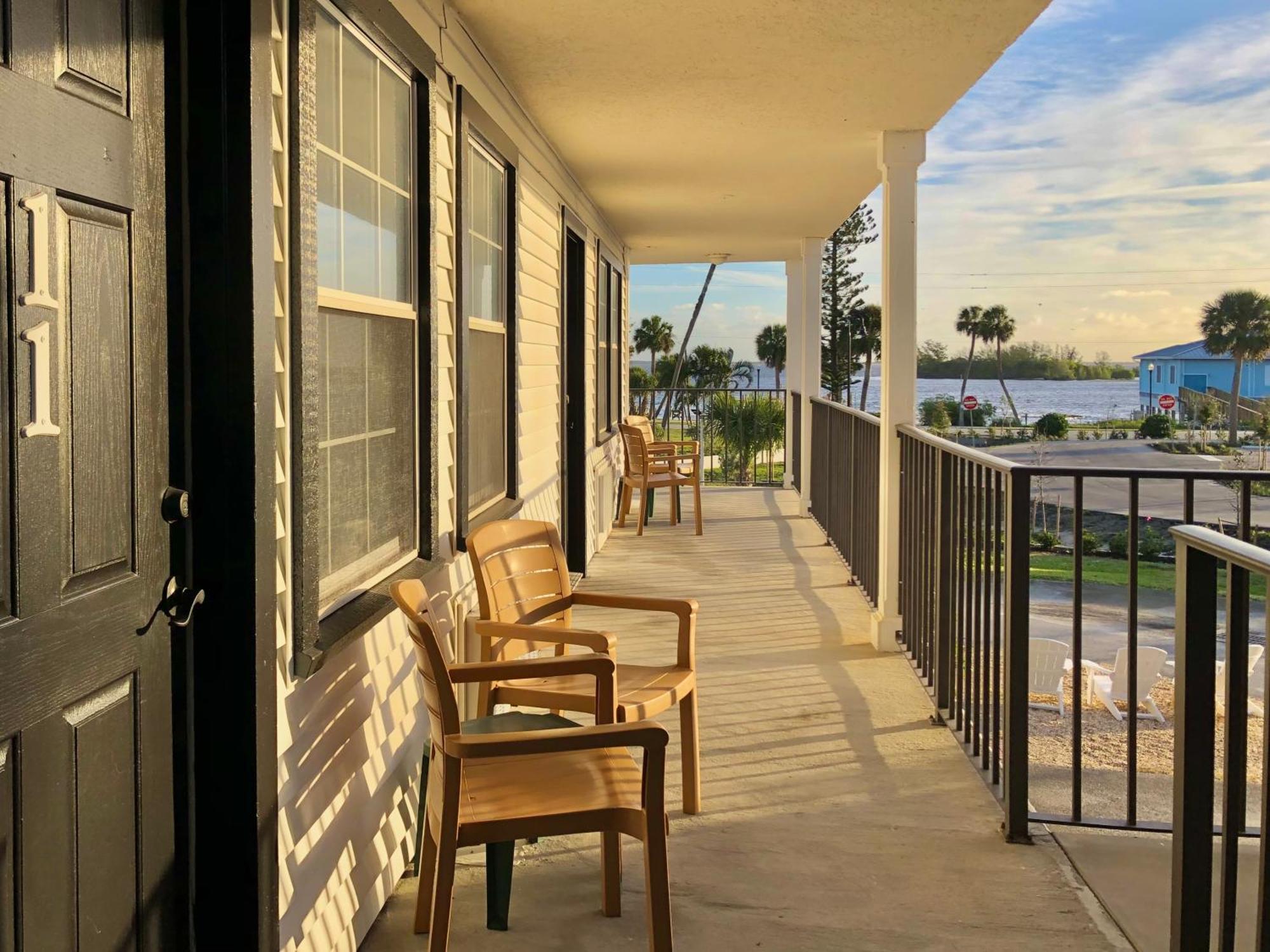 Davis House Inn Sebastian Rom bilde